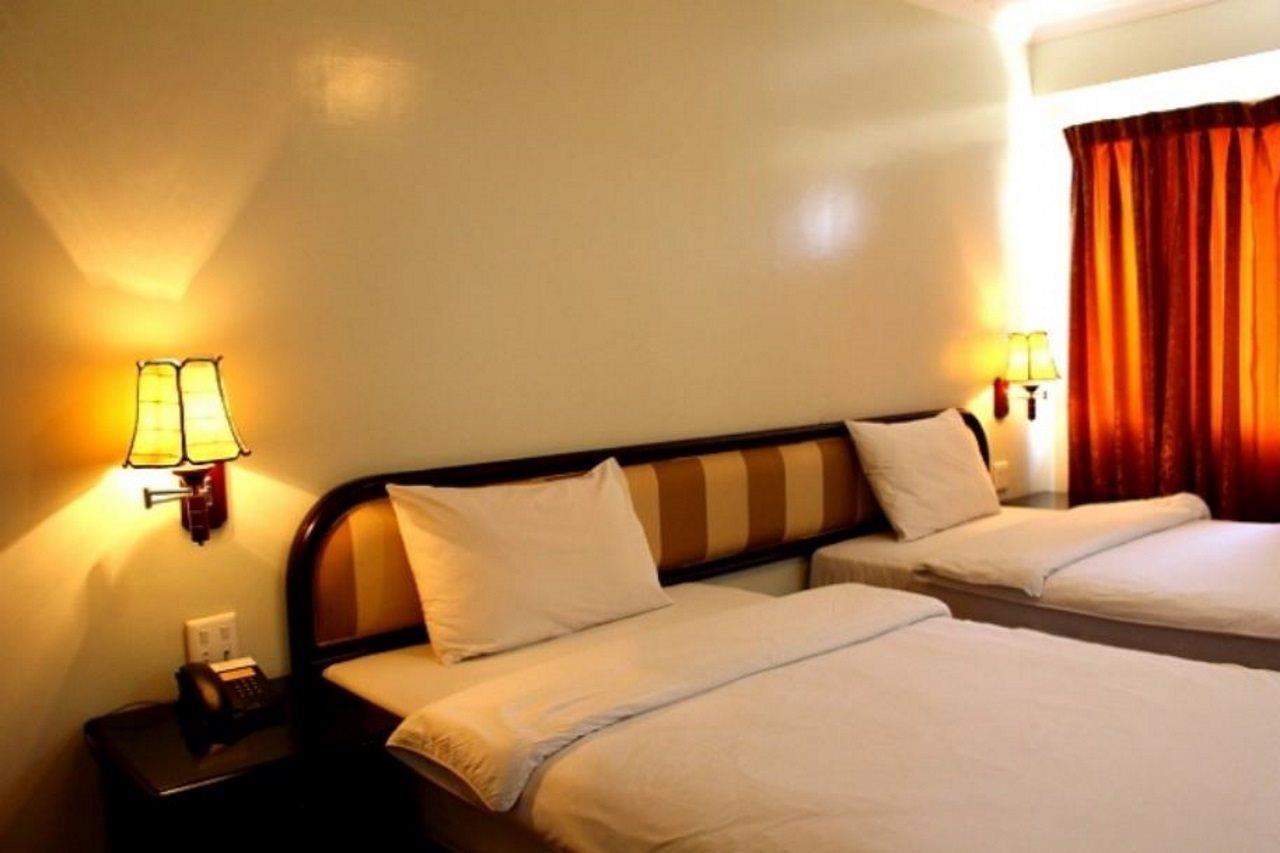 Egi Resort & Hotel Lapu-Lapu City Exterior photo