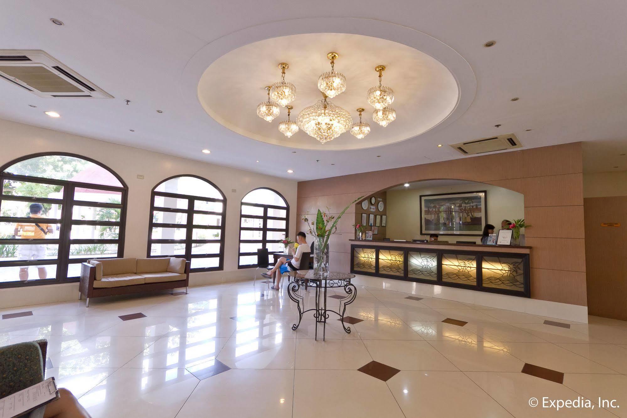 Egi Resort & Hotel Lapu-Lapu City Exterior photo