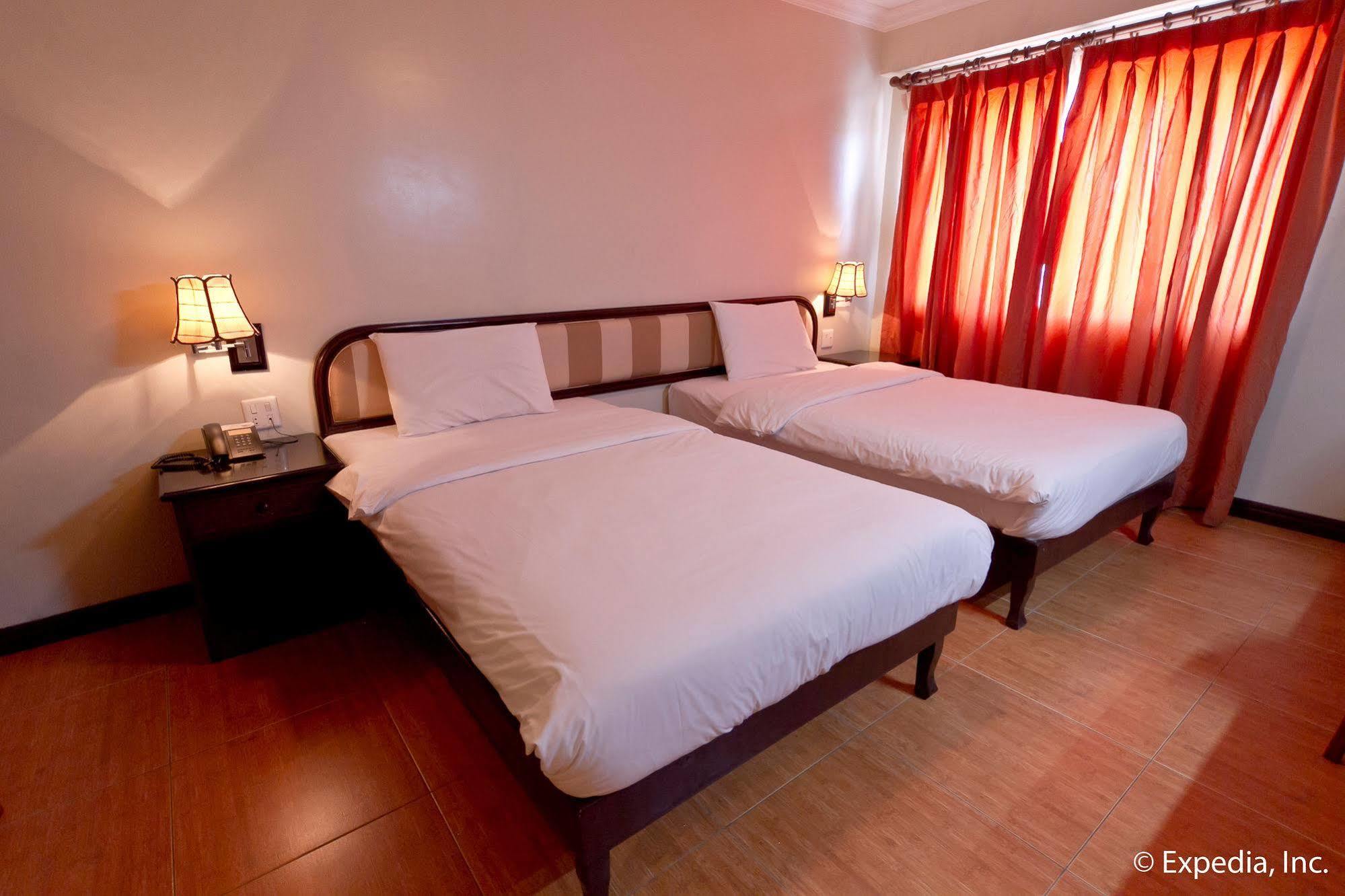 Egi Resort & Hotel Lapu-Lapu City Exterior photo