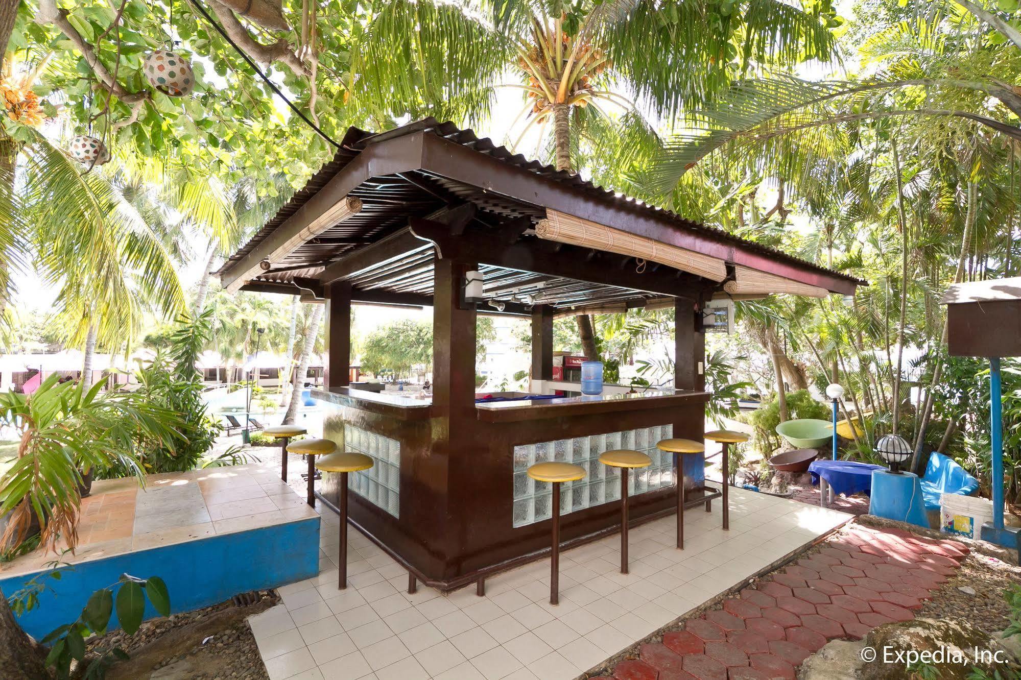 Egi Resort & Hotel Lapu-Lapu City Exterior photo